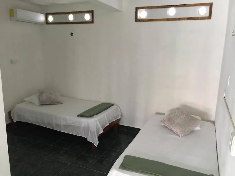 Casa Del Buzo contacts